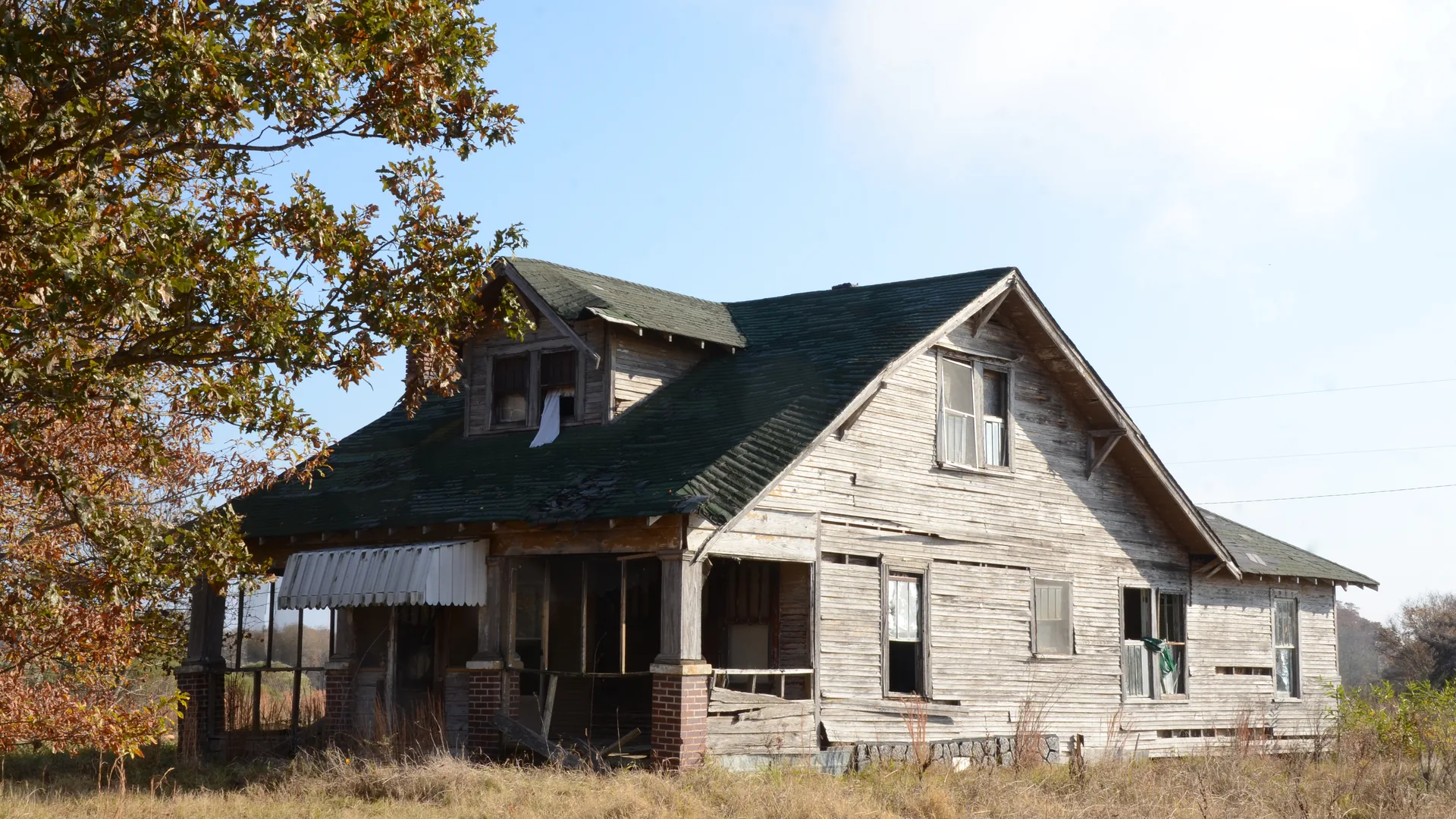 The Charles Hampton Tracy House, a historic home in Star City, Arkansas.