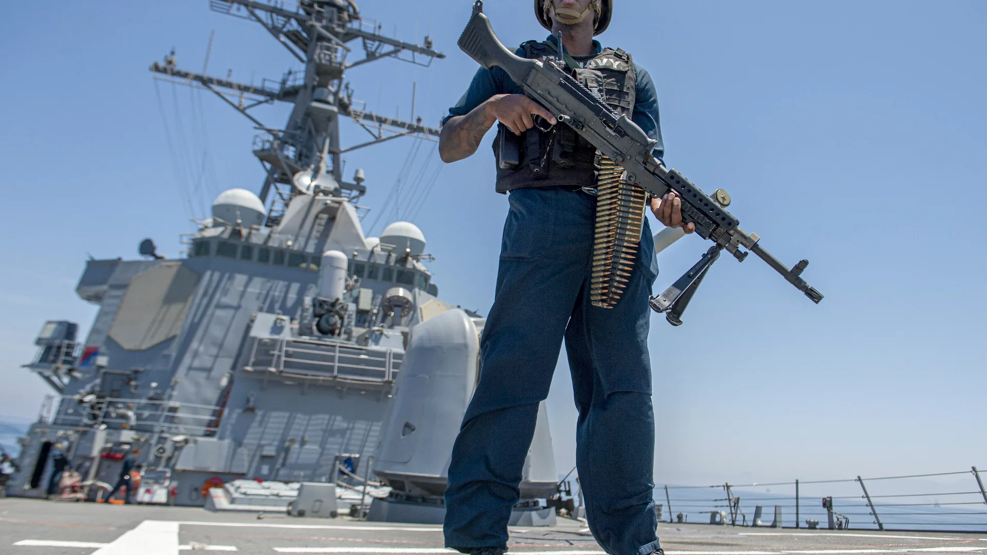 U.S. Navy destroyer USS Paul Hamilton transiting the Strait of Hormuz