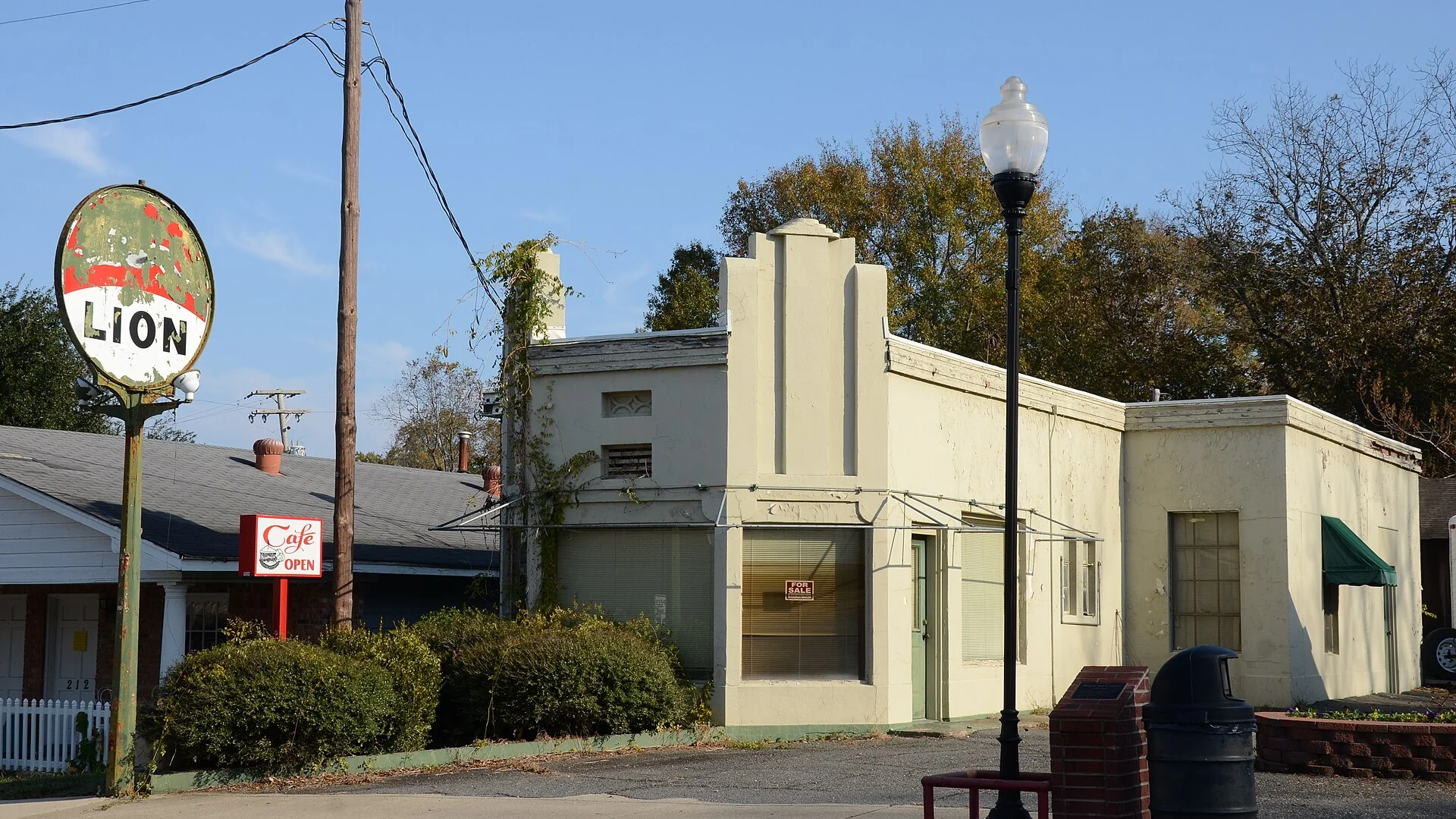 Historic Texaco service station in Rison, Arkansas